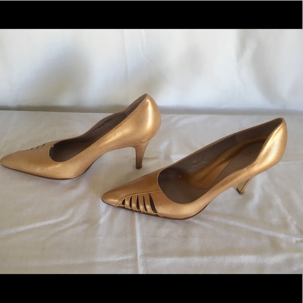 Kenneth Cole Heels - Picture 5 of 8
